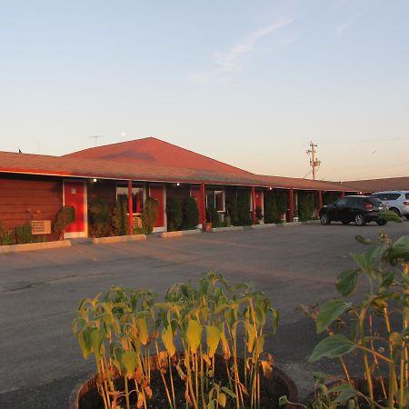 Entwistle Pembina River Inn מראה חיצוני תמונה