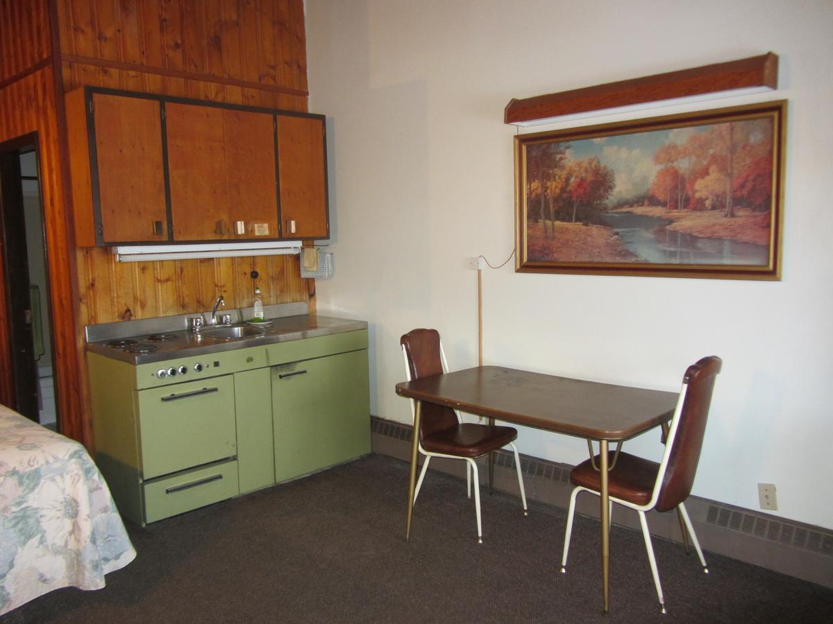 Entwistle Pembina River Inn מראה חיצוני תמונה
