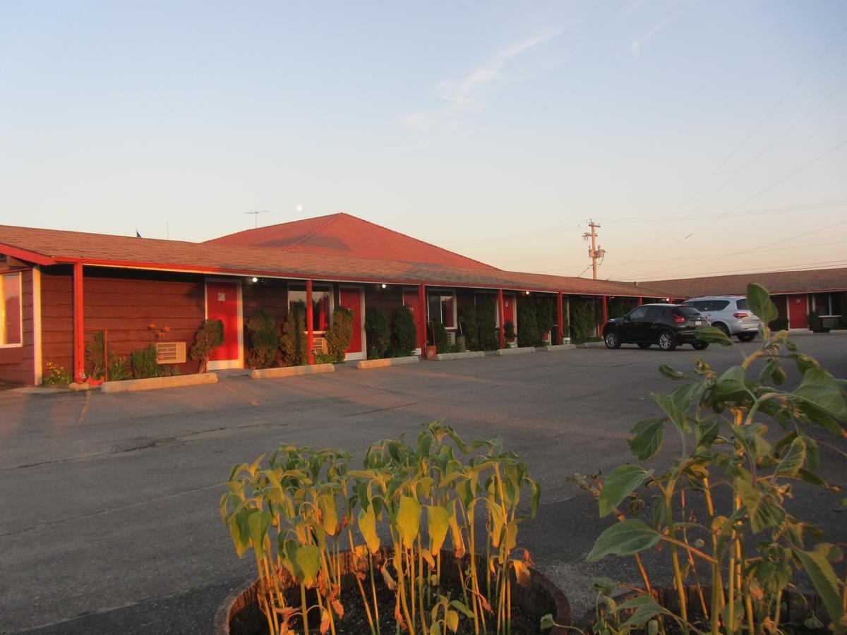 Entwistle Pembina River Inn מראה חיצוני תמונה
