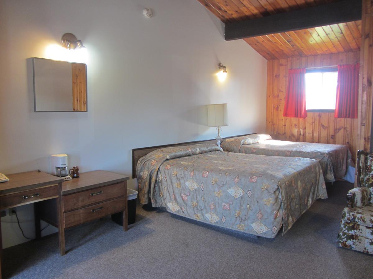 Entwistle Pembina River Inn מראה חיצוני תמונה
