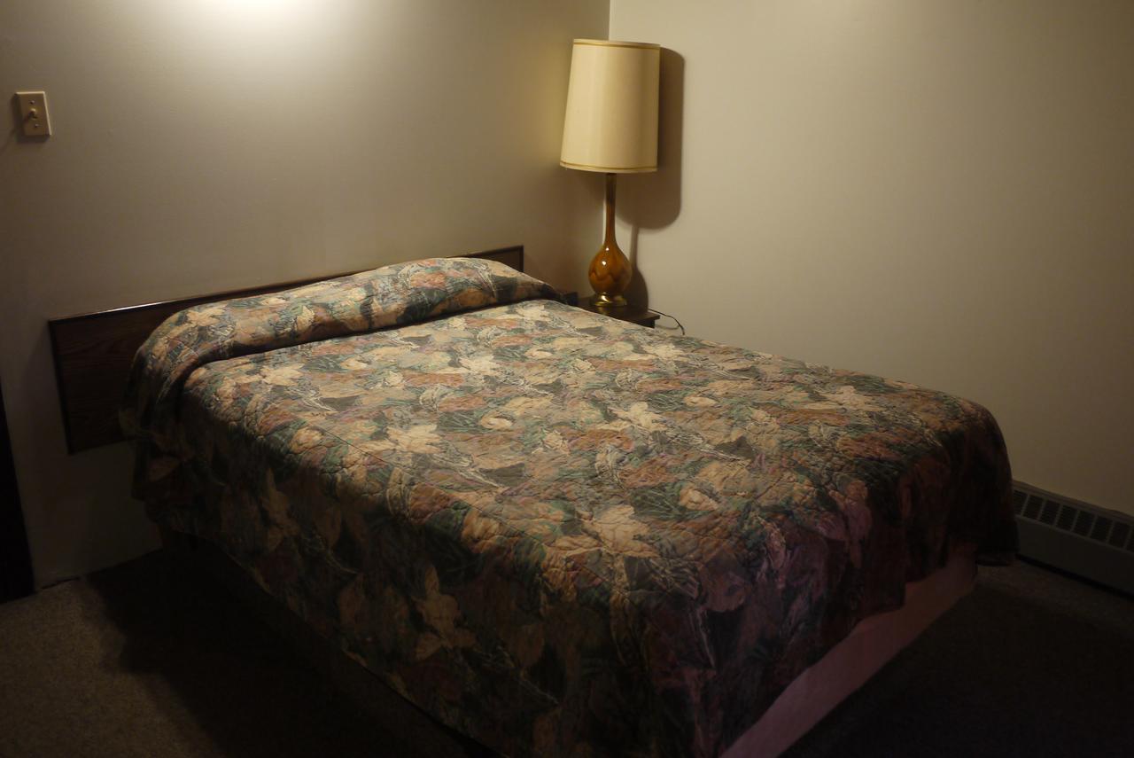 Entwistle Pembina River Inn מראה חיצוני תמונה