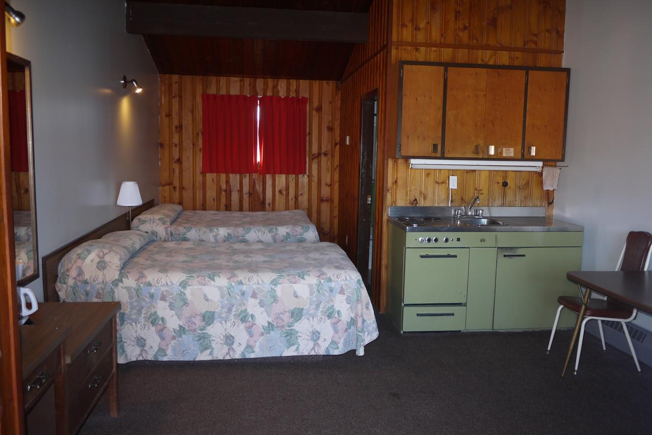 Entwistle Pembina River Inn מראה חיצוני תמונה