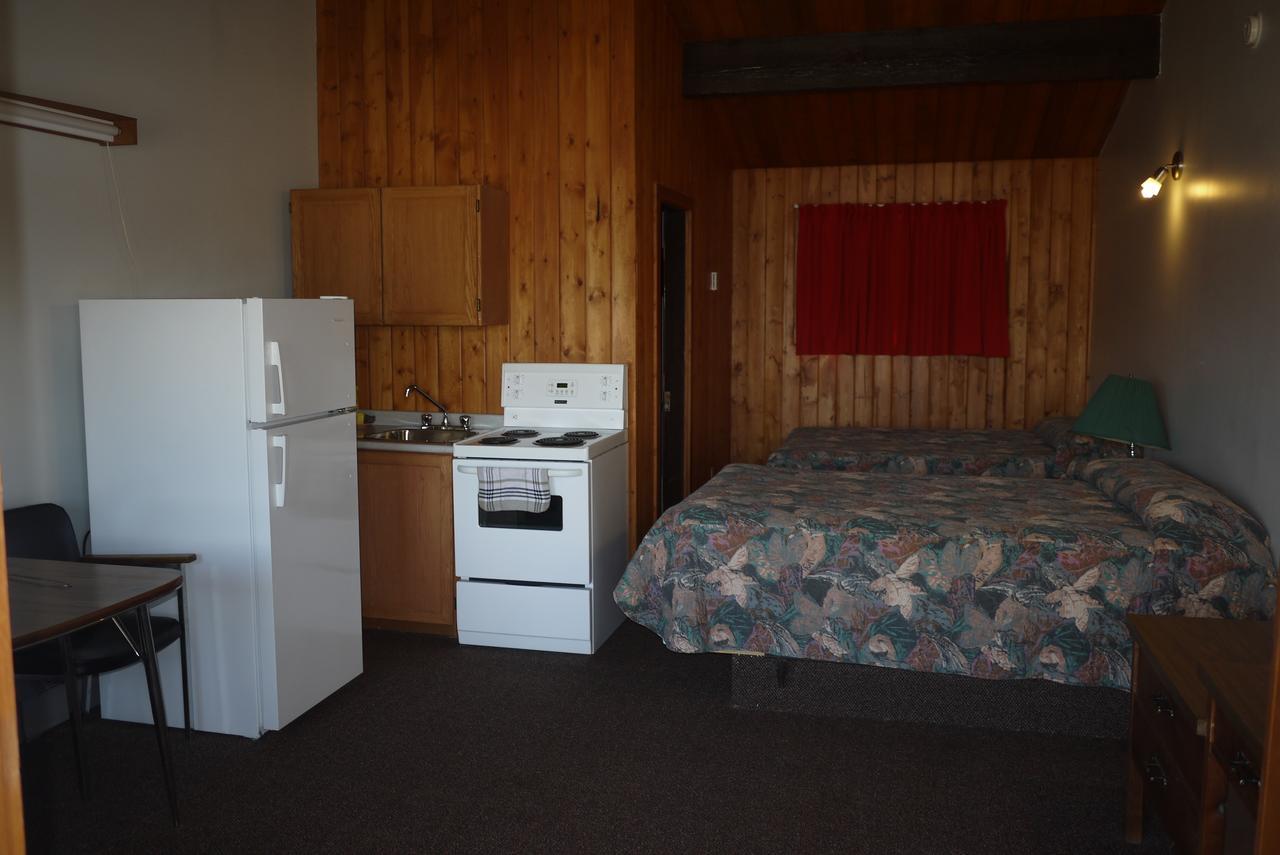 Entwistle Pembina River Inn מראה חיצוני תמונה